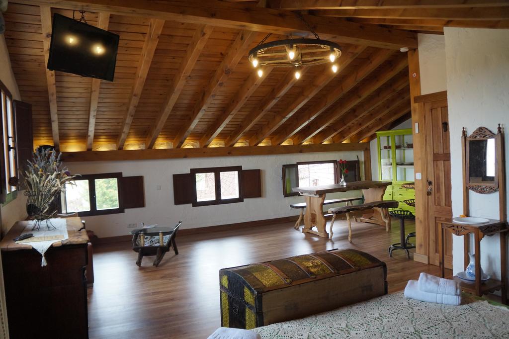 Olmos de Atapuerca Casa Rural Bioenergetica La Serrezuela מראה חיצוני תמונה